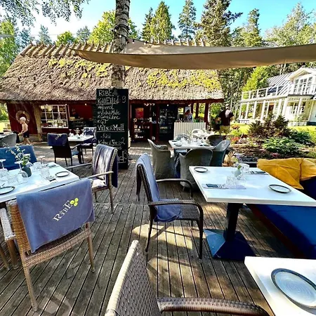 Veskimaee Muhu Island Guest house *