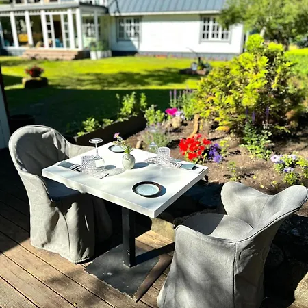 Veskimaee Muhu Island Moega